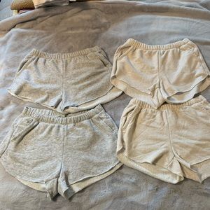 4 pair of Arie lounge short size small
